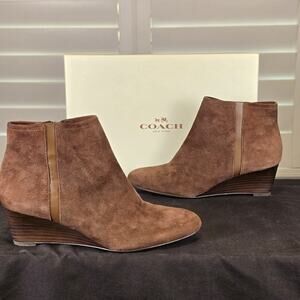Coach Maya Suede/Polished Calf Ankle Wedge Boots Q5328 Size 6B - Preloved